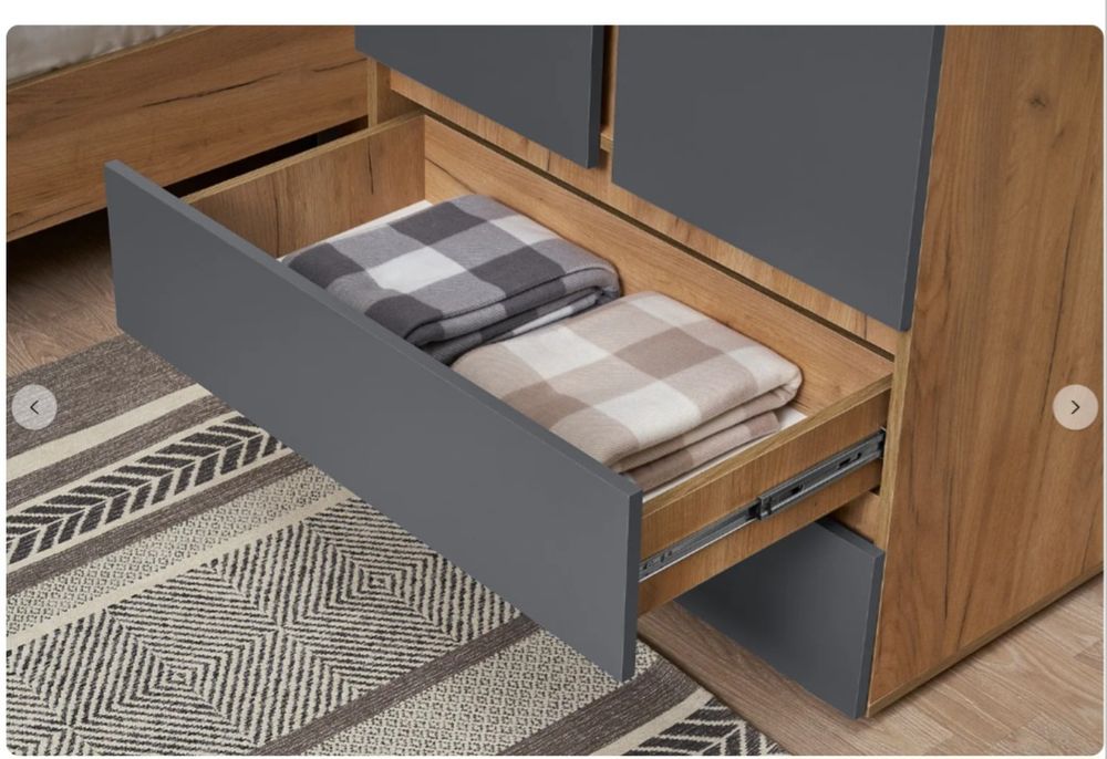 Шкаф для одежды в спальню