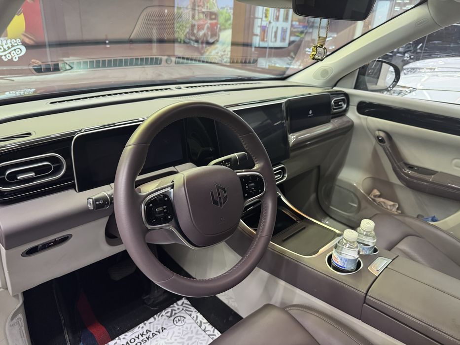 Leapmotor C11 Gibrid 300 км !!! Общ 1100 км