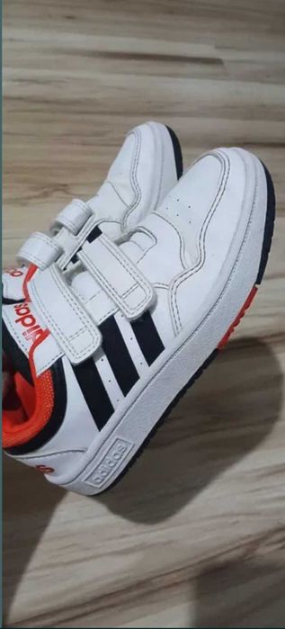 Adidasi baieti Adidas,mar 31,stare excelenta