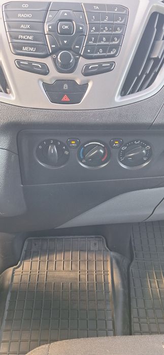 Ford Transit custom 2.2 diesel  125 cai fabricatie 2015 euro 5