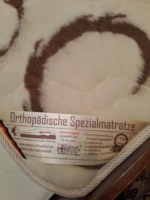 Ортопедичен масажиращ матракк