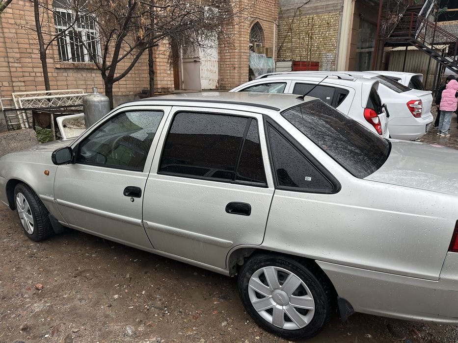 Nexia 2 bir qoʻl minilgan holati yaxshi