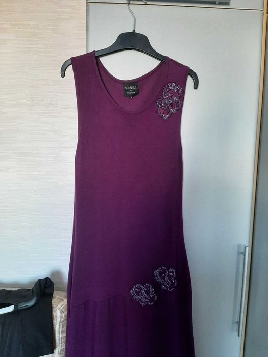 Одежда женская, платья