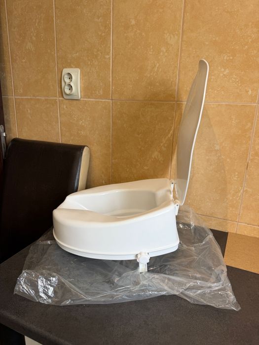 Inaltator cu capac vas WC