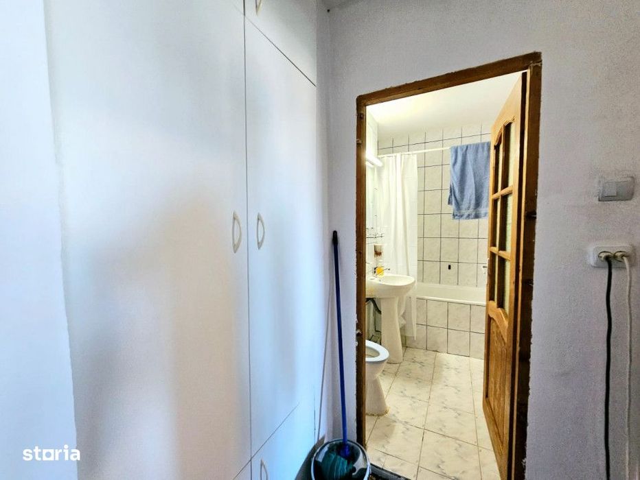 Apartament 3 camere decomandat | Balcon | Etaj 8/10 | Pod Calvaria