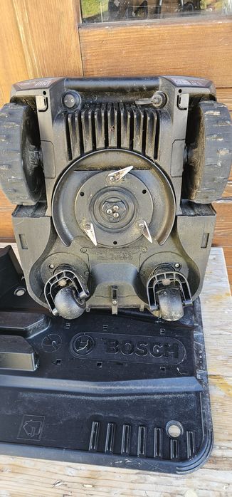 Robot de tuns iarba Bosch Indego S+ 500