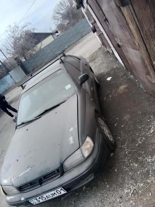 Тойота Карина е 1994 ж