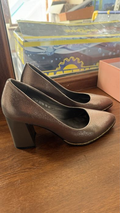 Продам Туфли 38 размер