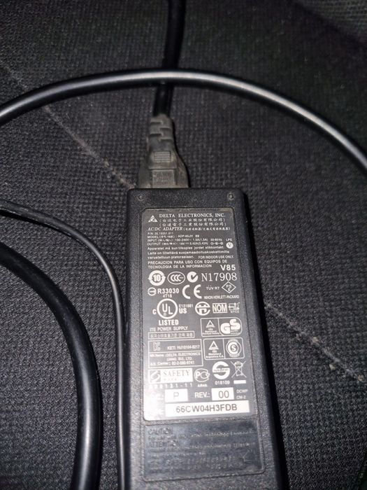 Incarcator Delta Electronics, model ADP-65JH BB