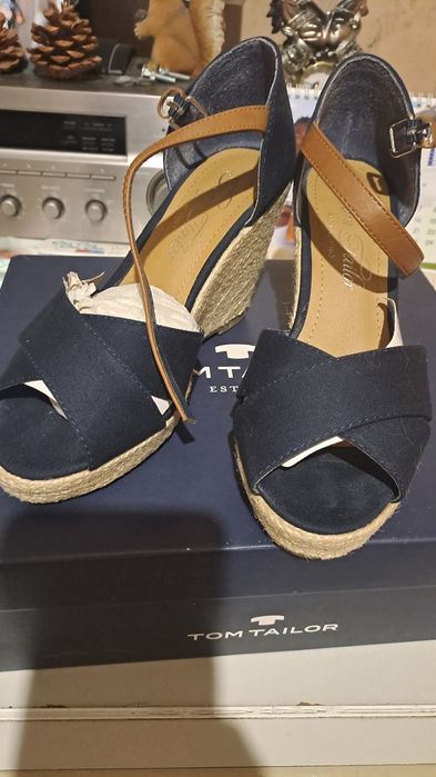 Обувки-обувки ,нови