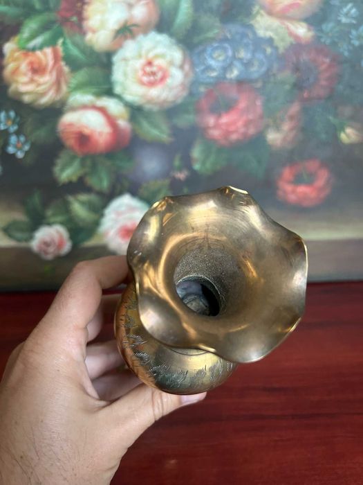 A329 620g, 20cm H, vaza alama