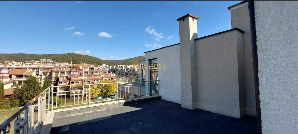 Продава се Тристаен апартамент в Свети Влас - 247 кв.м за 1008 €/кв.м - Снимка #9