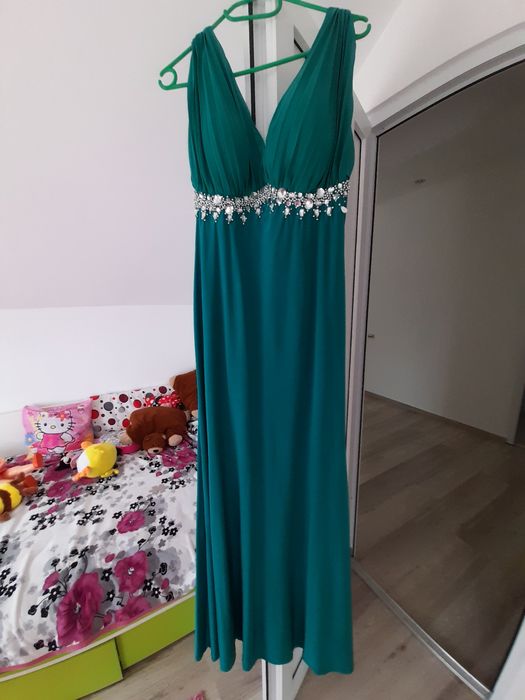 Vand rochita de seara eleganta