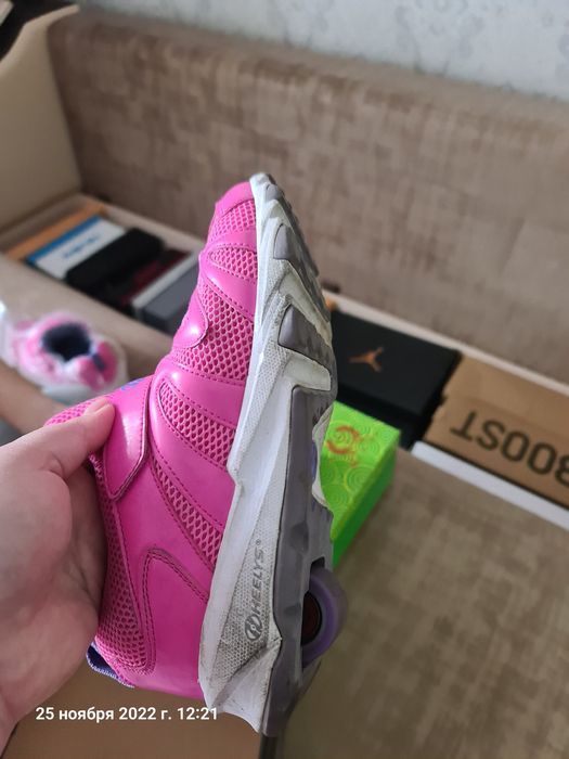 Продам роликовые кроссовки