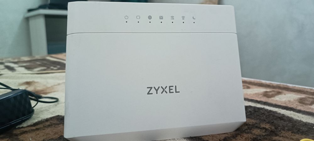 Продаю роутер ZYXEL