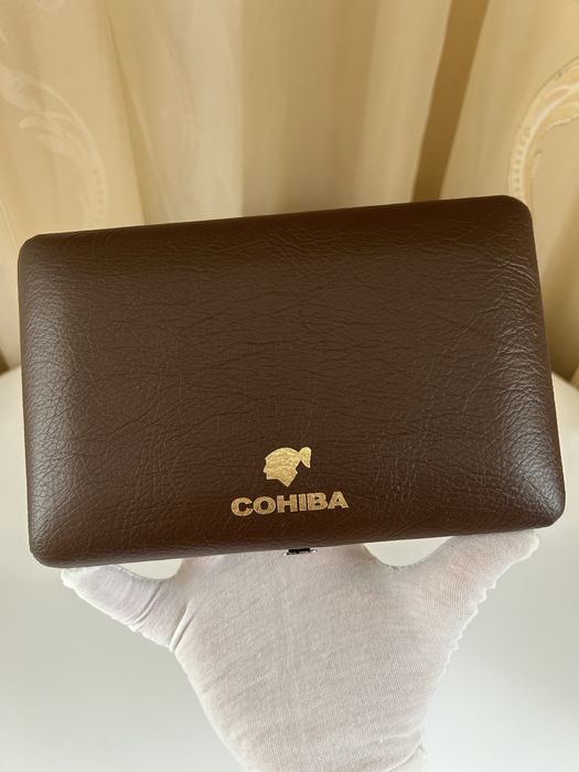 Хумидор COHIBA за 5 пури – кожен калъф, преносим