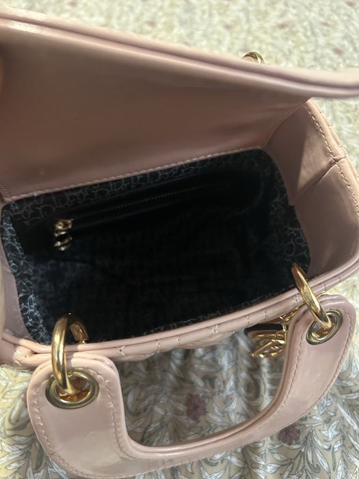 Продавам розова чанта Dior