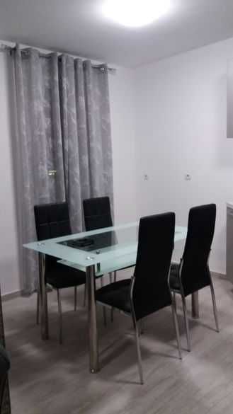 Двустаен имот в кв. Надежда 1