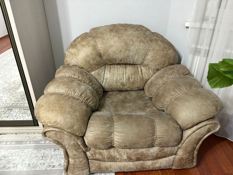 Кресло диван срочно продам