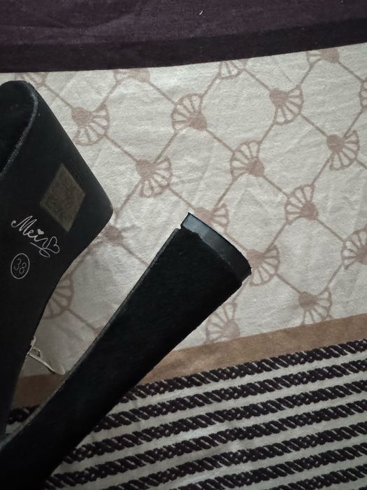 Cizme inalte noi, 38