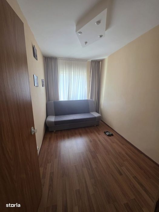 Apartament 3 camere Mioveni, et. 2 zona piata