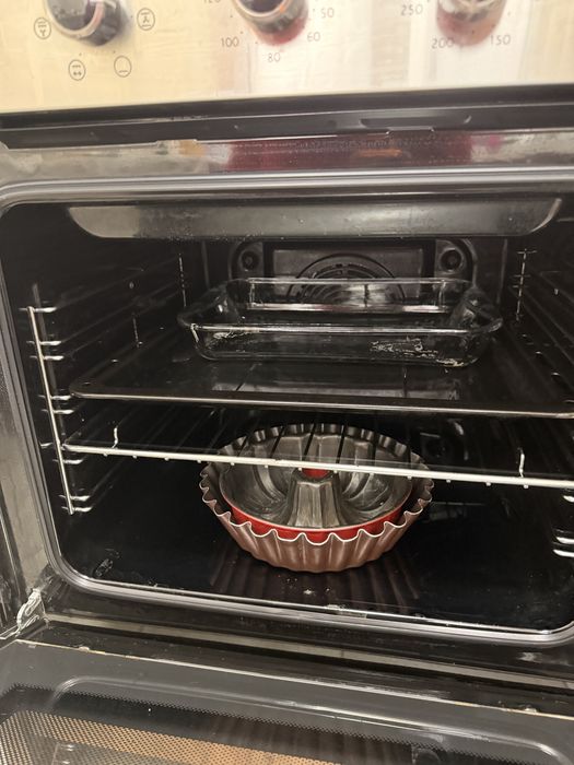 Духовая печь в отличном состоянии