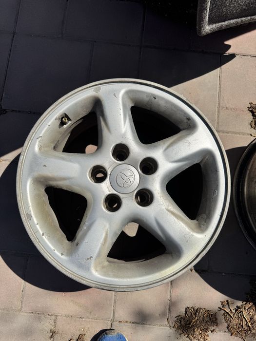 Продам диски Тойота