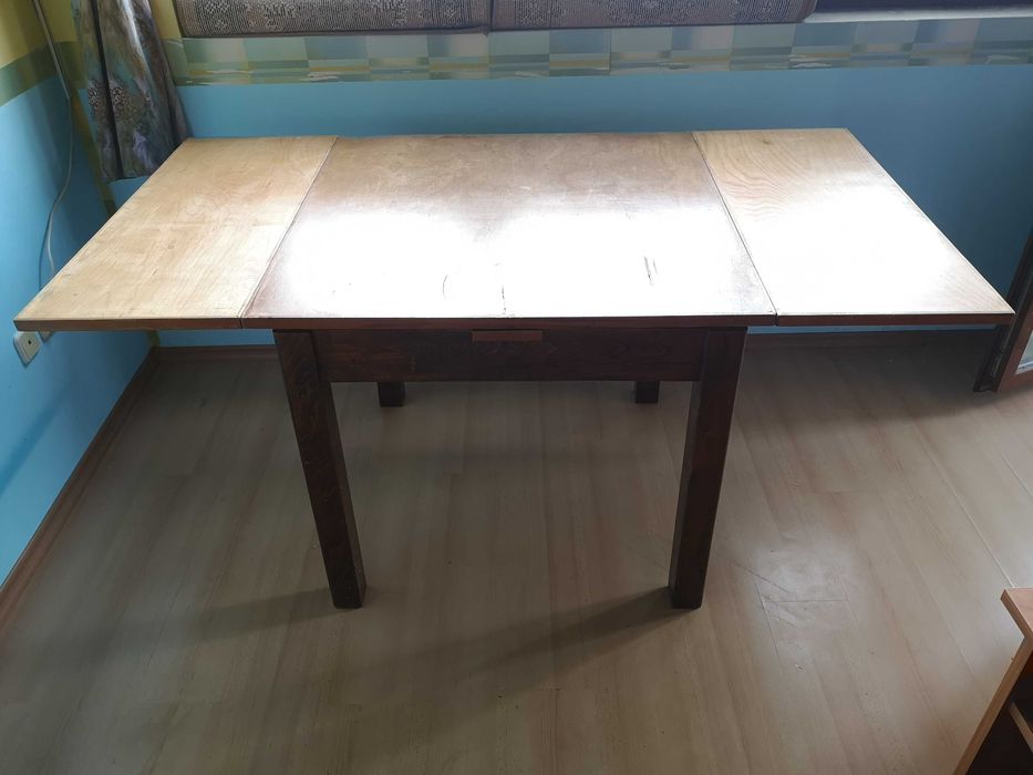 Маса Голяма Стабилна Соц Стил от едно време