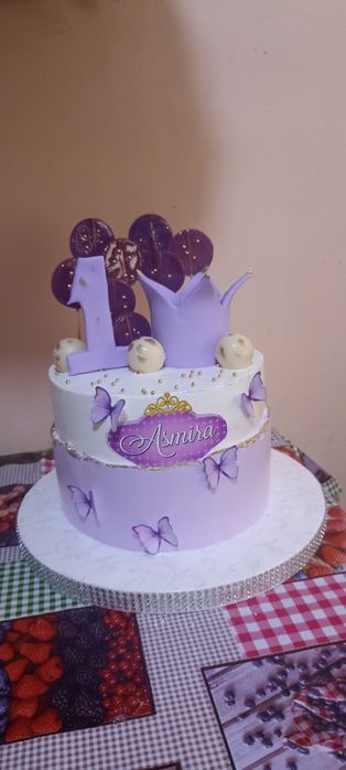 Торт на  заказ пирожники