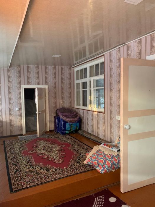 Hovli Sotiladi Zangiota Bog'zor