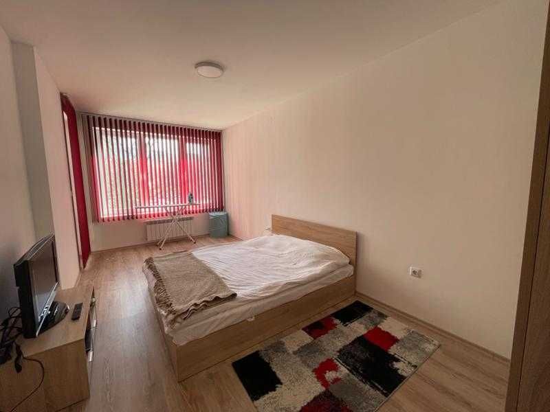 Дава се под наем Двустаен апартамент в София, Зона Б-19 - 70 кв.м за 400 € - Снимка #1