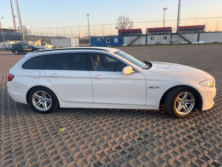 BMW seria 5 F11 520d