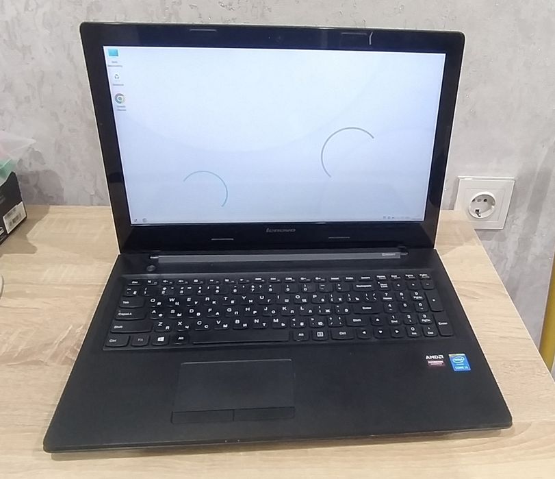 Ноутбук Ленова в идеальном состоянии