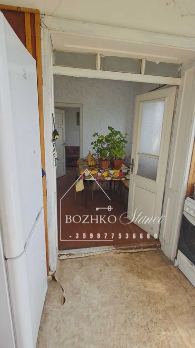 Продава се къща в Долни чифлик