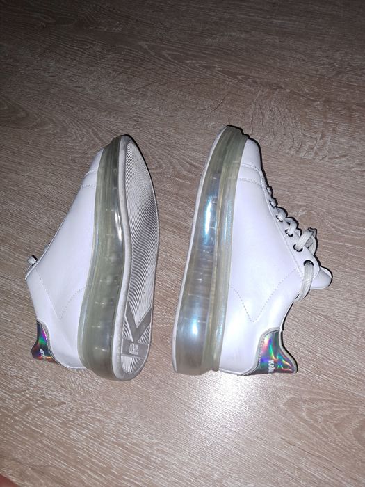 Karl  Lagerfeld  Дамски  Кожени  Обувки  с  Холограмни  Детайли 38