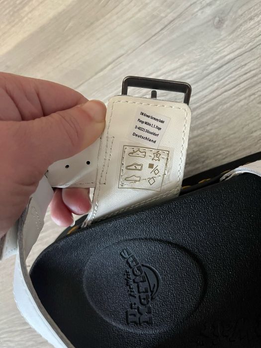 Sandale Dr. Martens Voss II