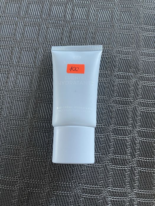 Crema hidratanta pentru ten uscat