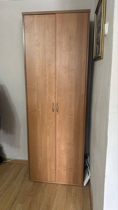 Продаю шкаф для вещей самовывоз