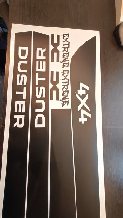 Bandouri (linii sport) autocolant Dacia Duster/Sandero/ Logan