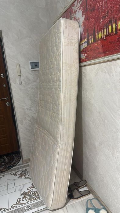 Отдам два матрасса, размер 180 на 80