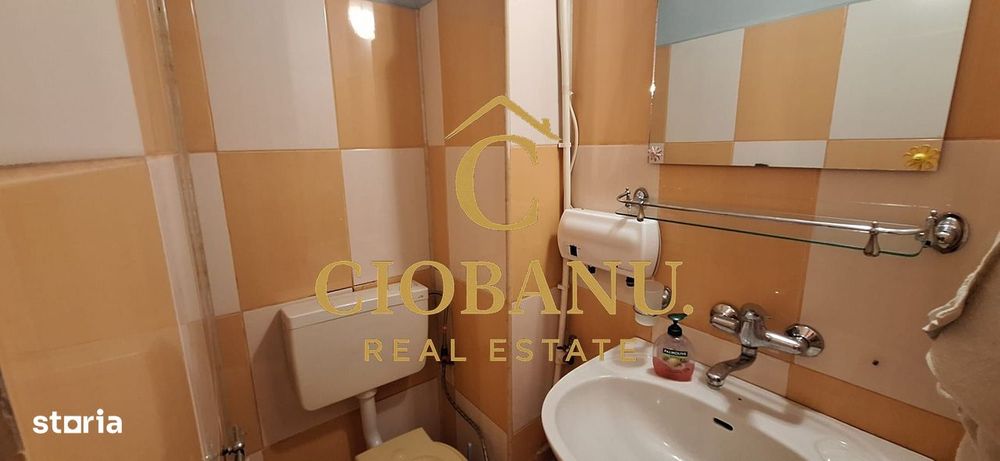 Apartament De Vanzare Etaj 2/4 Decomandat Zona 1 Mai
