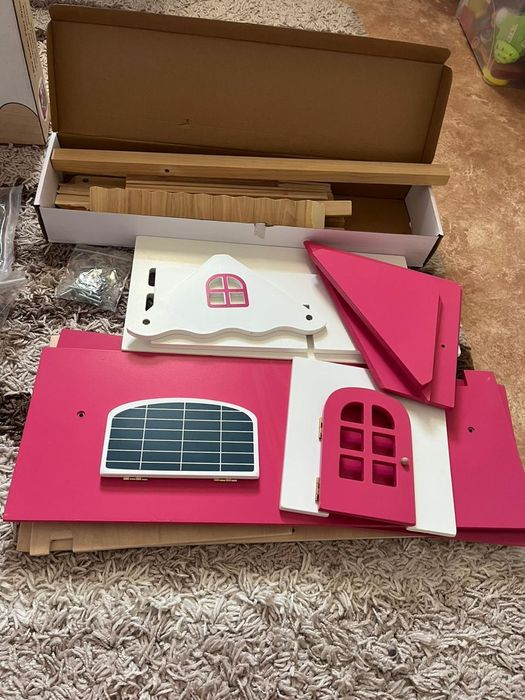 Кукольный домик деревянный