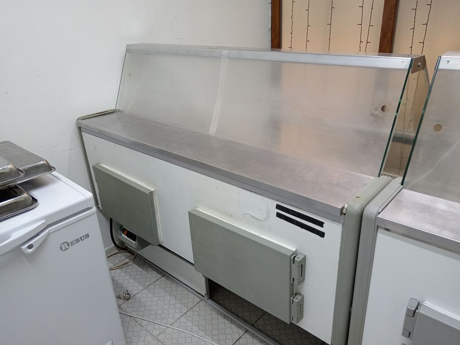 Ветринный холодильник