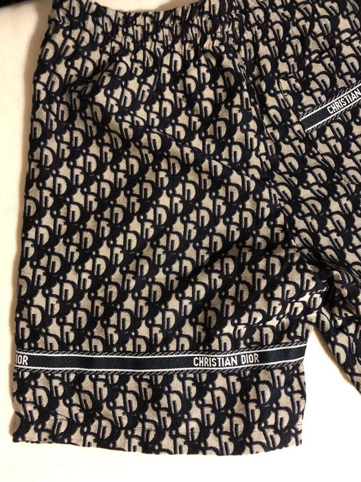 Pantaloni scurti Dior , calitate premium , pe stoc , noi , L