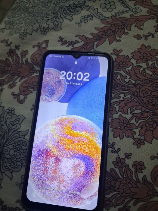 Продаётся телефон