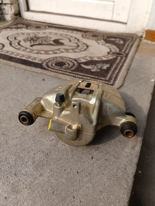 Вито мерс суппорт и колодка переднаая