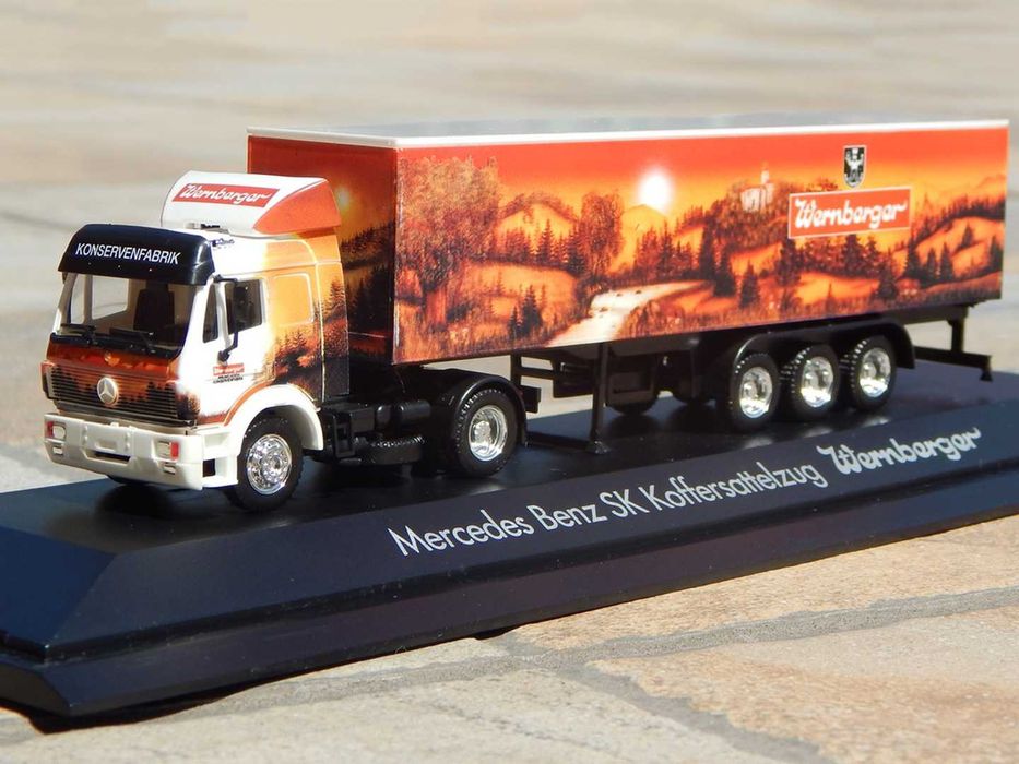 Macheta camion transport Mercedes-Benz SK 88 Wernberger cu vitrina