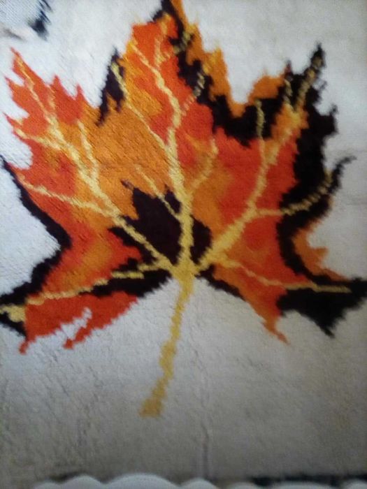 Китеник за холова гарнитура