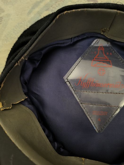 старинен керамичен часовник за стена Стара немска военна фуражка