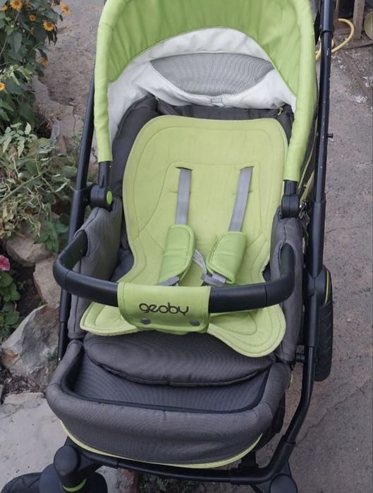 Продам Детскую коляску Geoby